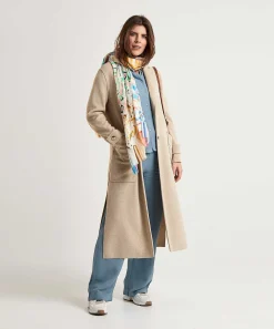 Beaumont Lange Soft Mantel Cara