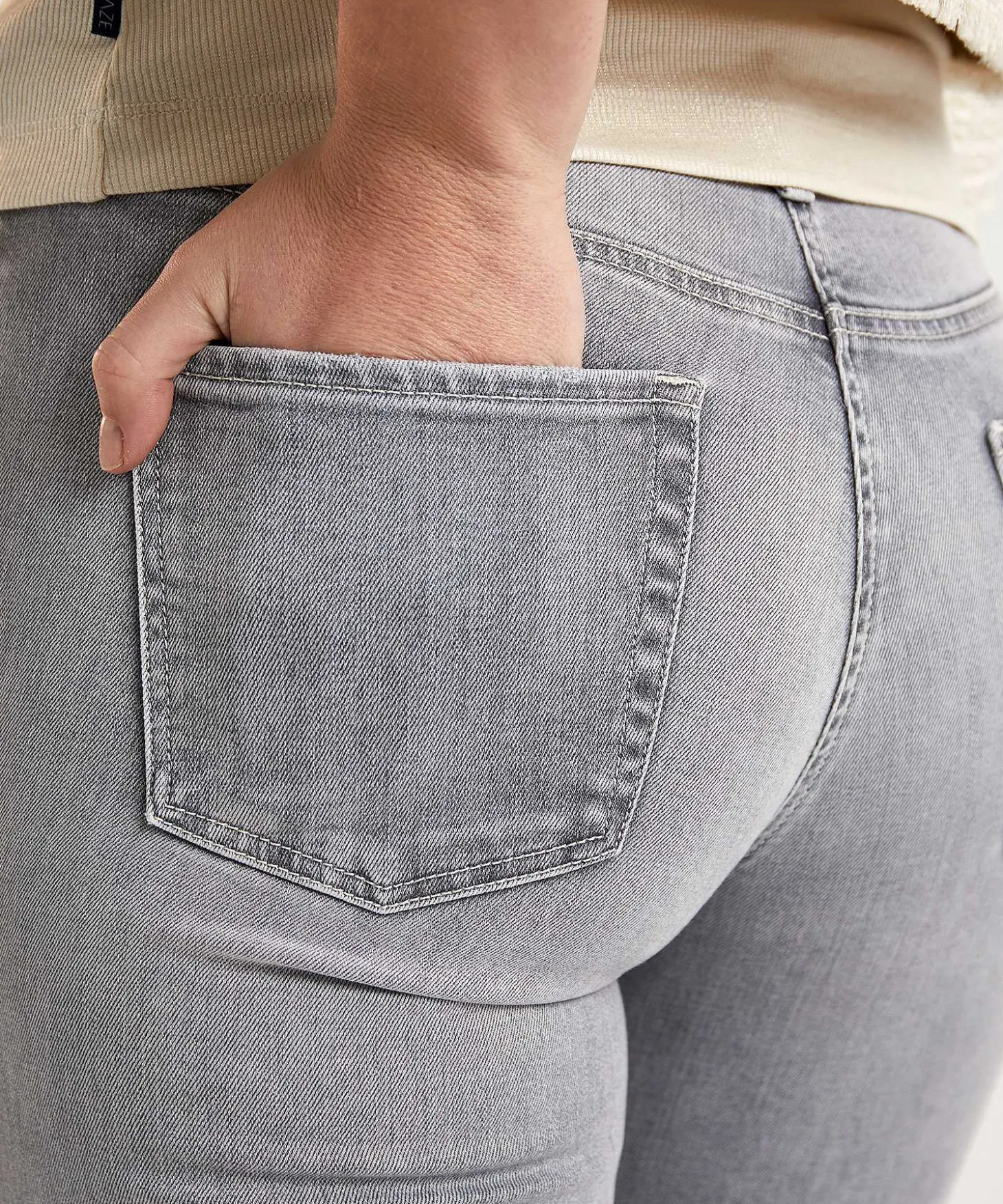 Cambio Flared Jeans Paris