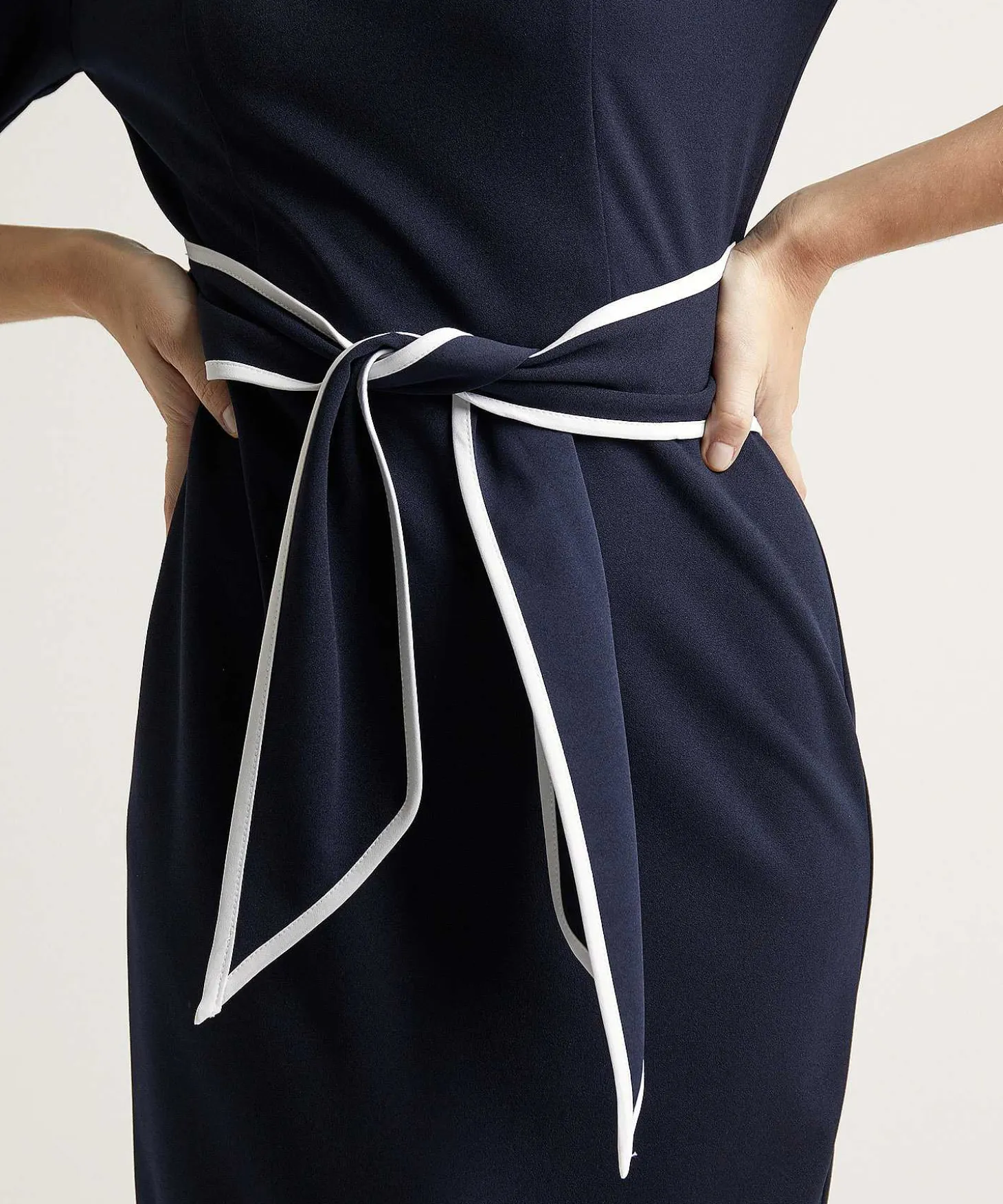 Joseph Ribkoff Jurk Met Contrastbiesjes